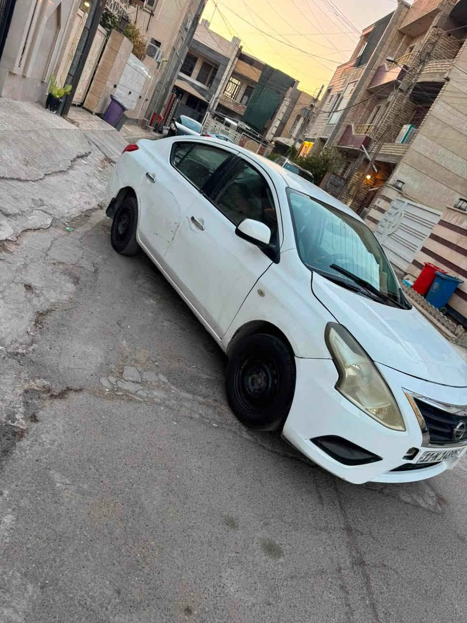 السلام عليكم نيسان سني 16 كير مكينه كفاله تبريد ثلج 🧊 السياره بيه مكانات صبغ الكشر غير مكفول داخل حلو بسمي مكانه بغداد الحريه او الجهاد السعر 63 وبيع كوم حديد 
اتصال *********** مكلف بل نشر.
