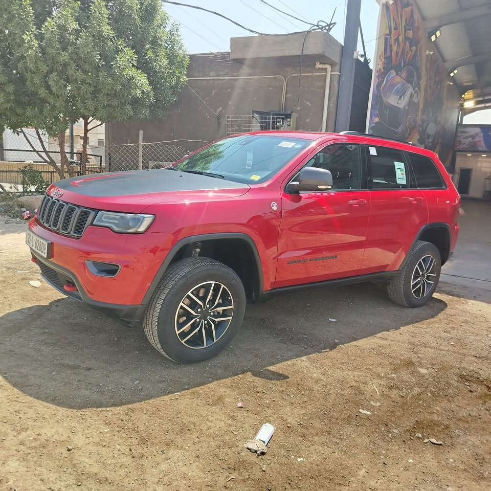 جيب تراك هوك 2021 خليجي
فول فول مواصفات للاخير..... 1/1

السيارة جديدة بمعنة الكلمة مكفولة كفالة عامة

🔹 المسافة المقطوعة: 34 ألف فقط

🔹 الرقم: اربيل – باسمي 

🔹 المحرك: V6 سعة 3.6 لتر –  4x4

✅ المواصفات:

 • فول مواصفات للاخير 1/1

 • رادار أمامي وخلفي وجانبي

 • نظام النقطة العمياء

 • داخلية أصلية

 • كشنات أمامي كهربائية (تدفئة / تبريد)

 • ذاكرة لحفظ وضعيات الجلوس

 • مقاعد خلفية مدفئة

 • تدفئة ستيرن

 • سقف بانوراما

 • شاشة كبيرة 8.4 إنج

 • نظام ملاحة GPS

 • نظام خاص للطرق الوعرة

 • كشافات ضباب 

 • تشغيل عن بعد

 • صندوق خلفي كهربائي

 • حساسات أمامية وخلفية

 • كاميرا خلفية

 • مرايا بتعتيم ذاتي وقابلة للطي

 • بلوتوث / محدد سرعة

 • نظام تشغيل/إطفاء أوتوماتيكي للمحرك (Auto Start)

• نظام فرامل أوتوماتيكي (Auto Brake) 

• ⁠وكالة هارلم

• ⁠وبعد بيهة مواصفات خير من الله

• ⁠السعر المطلوب / 275

   •📞 ‭***********
