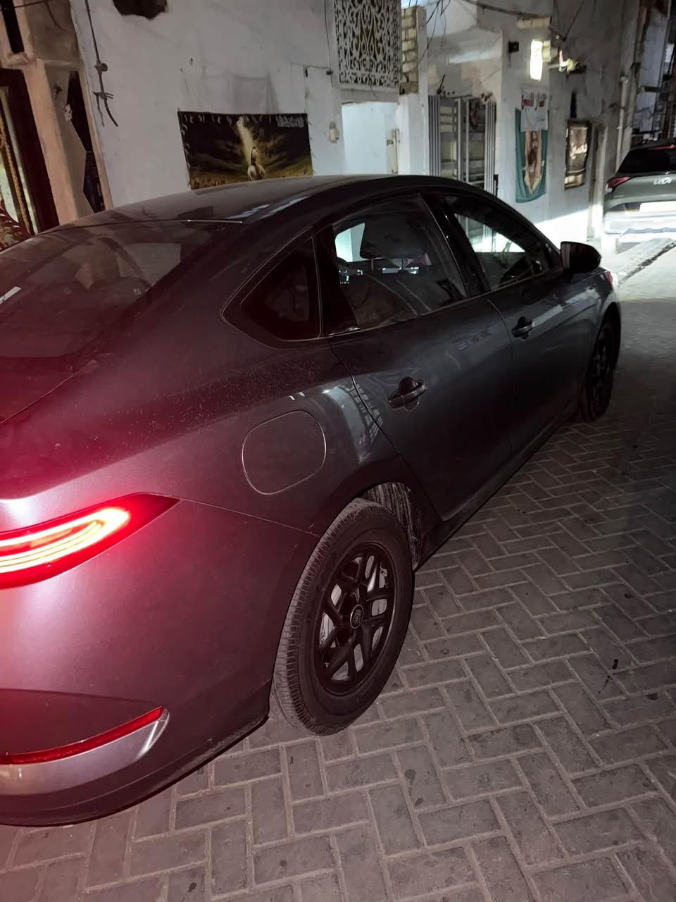 🚘 BYD Qin Plus DM-i 2025 للبيع

🔹 الموديل: BYD Qin Plus 2025
🔹 الممشى: 51,000 كم — المجموع الكلي كهرباء + بانزين
🔹 المحرك والگير والبطاريه والكهرباء والصدر : مكفولات
🔹 التايرات: شاد الها تخم كامل قبل 4 ايام 
🔹 مدوشمة كاعية ودوسات جديده 
🔹 بارد بالصندوق: خفيف و قليل
🔹جاملغ أيمن: بارد كلش خفيف 3 اصابع 
الجامه الاماميه بيها فطر خفيف 
🔹 السيارة نظيفة ومرتبة وما ناقصها شي
🔹 مكفولة من كلشي حسب الفحص
🔹 مواصفاتها معروفة وما تحتاج أذكرها

💰 السعر: 18,800,000 دينار

📍 بغداد – مدينة الصدر – شارع الفلاح – قطاع 7

📞 ***********

الجاد يجي يعاين ويفحص، والسيارة على الطبيعة أحل
