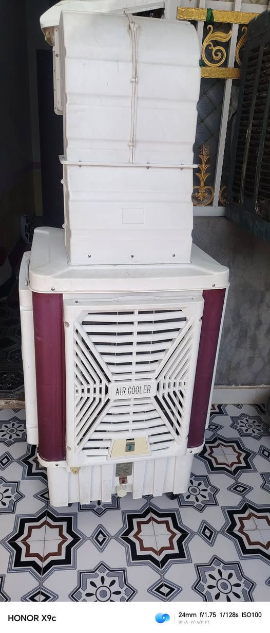 مبرده للبيع حجم وصط نضيفه اخت الجديده شخله ماطبه مصلح مستعجل سعر 170  شراي رقم بي وتساب ***********
