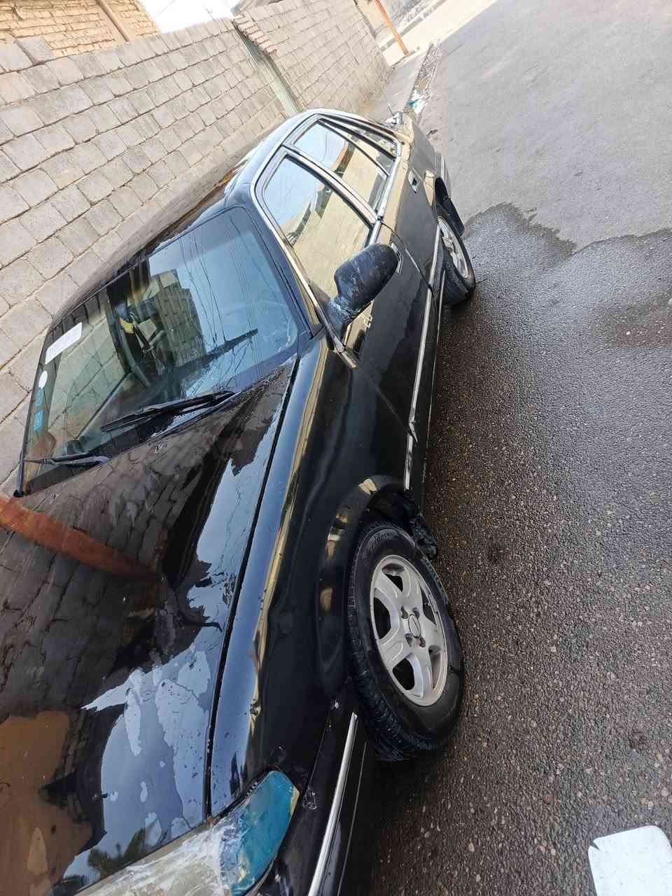 فراشه 96 كير عادي محرك 2000 مفتوح بي خيط تبخير بدون تنقيص رقم انبار دولي سنويه وهزه جديده صار شهرين جددت السعر 28 وبيهه مجال قليل سياره نضيفه تجي وتشوف بعينك ترهم مراوس  
***********
***********
