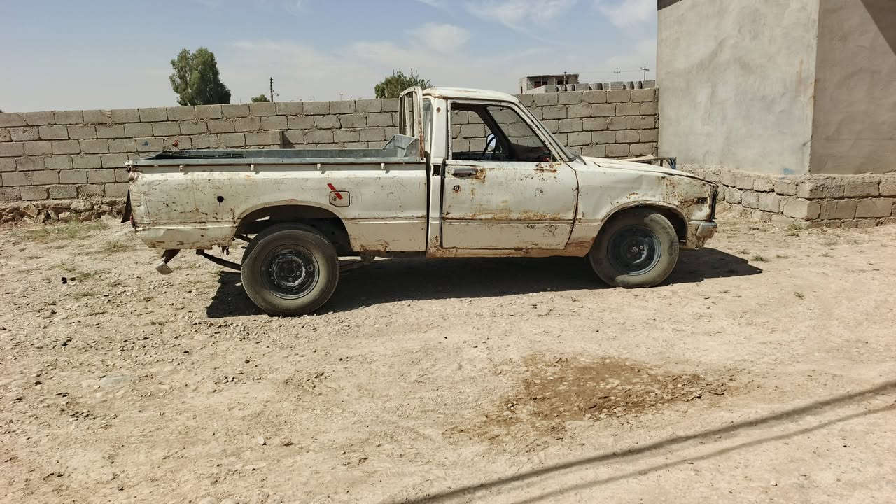 بيكم  80محرك كير كسن شرط طخم تواير جديد رقم نينوى  السعر 12ورقة  عنوان الكسك  رقم الموبايل  ***********
