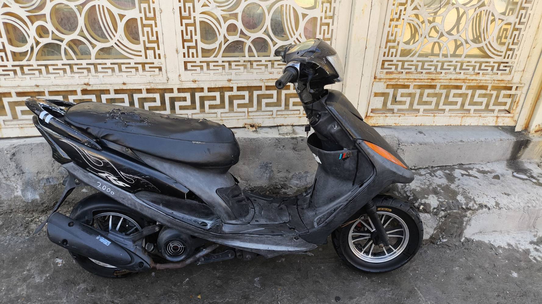 كامس عدلة • ٢٠٠٦ • ٤٩