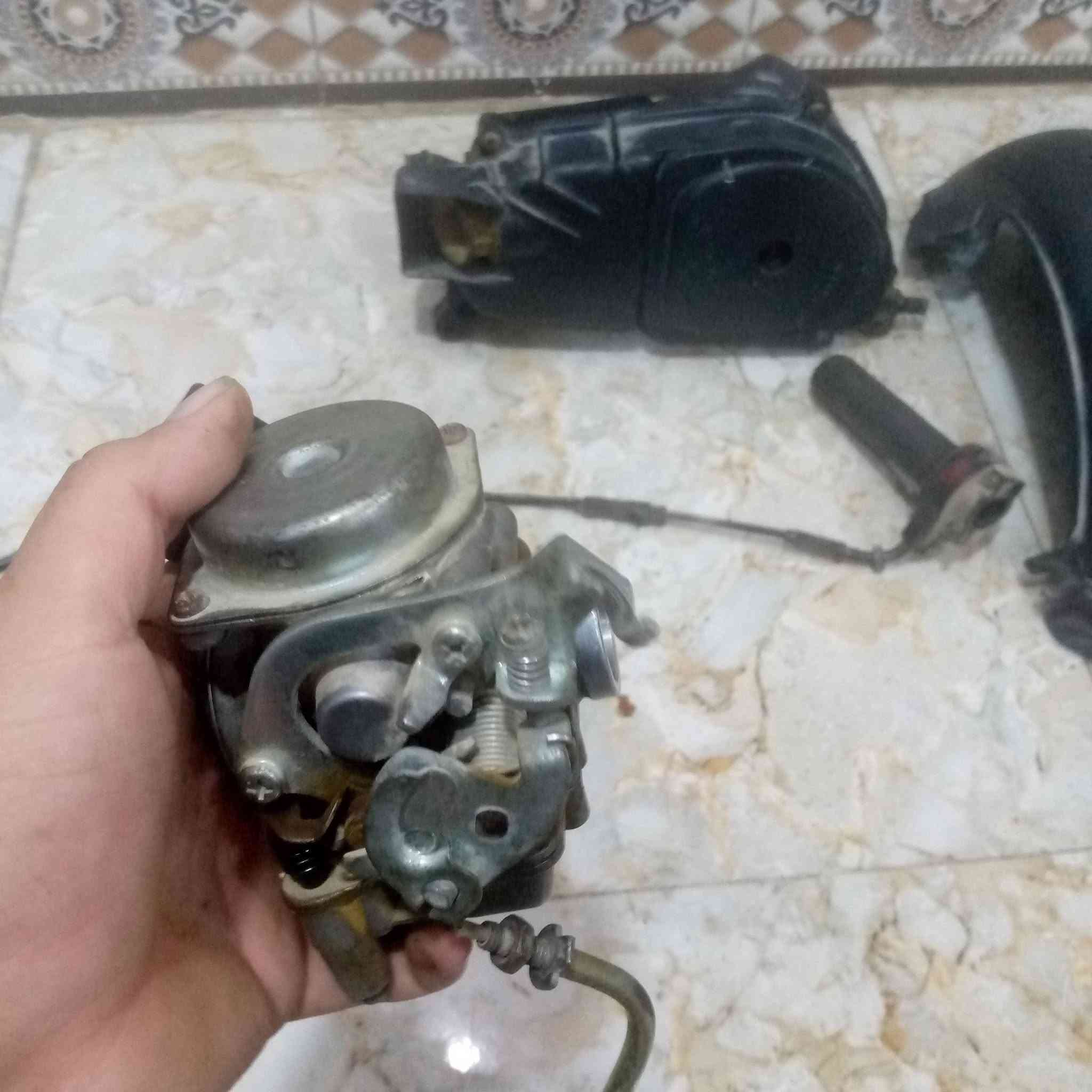 السلام عليكم غراض تفصيخ مال ماكس كابريته مال تفصيخ هيه والشوته كامله وسيم بانزين وليده مالته واقيه مال طين سعرهن 30 قفل سعرهن بسعر  فقط كابريته تفصيخ العنوان نجف حي العسكري علا الماسنجر ماموجود فقط اتصال او وتساب توصيل ماعندي ***********
