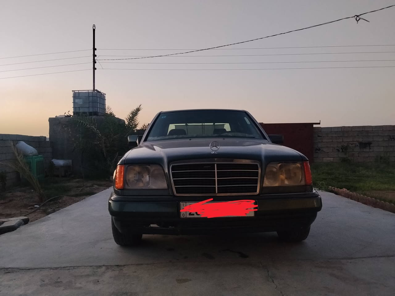 سلام عليكم 
مرسيدس موديل 87نكليزي ل 30السياره بلادي شركه مخزونه 14سنه كير محرك اكسل شرط مكفولات كفاله عامه السعر 65
الرقم ***********
