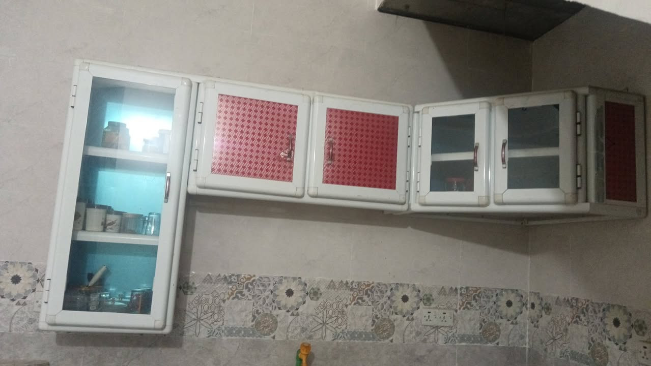 سلام عليكم كاونتر للبيع نضيف كلش في الدوانيه السعر 150فقل وتساب ***********
