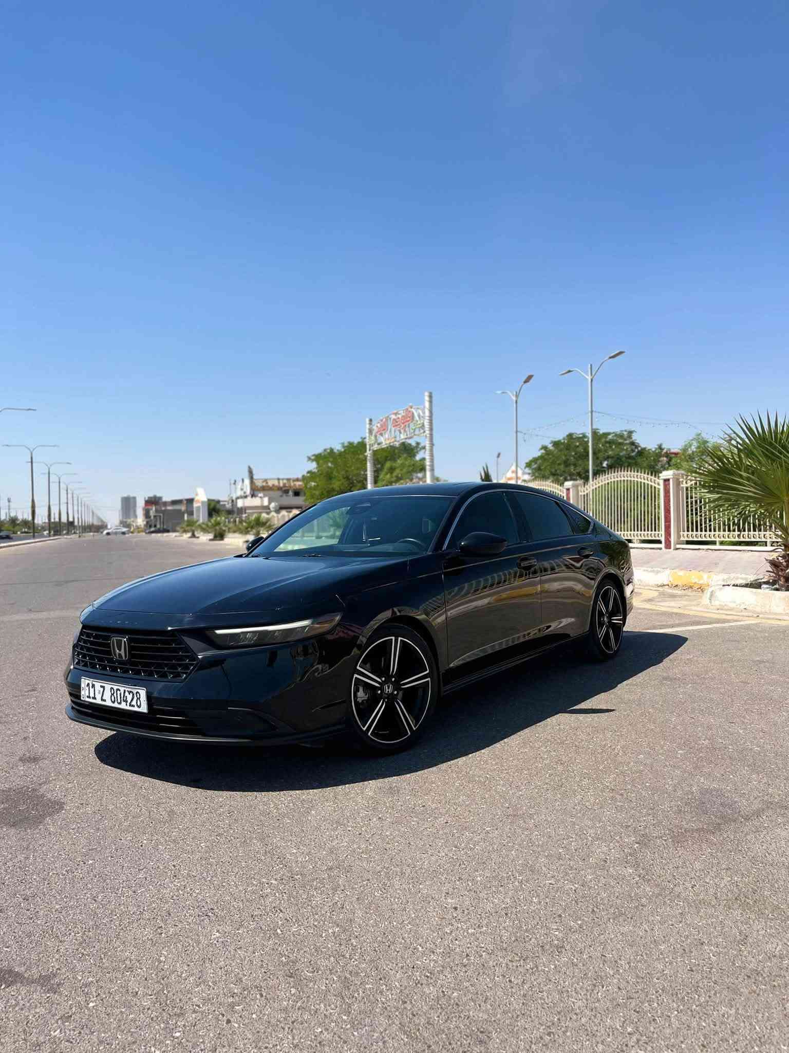 للبيع فقط ماروس
هوندا اكورد 2024 سبورت امريكي 

مكينه 2000 هايبرد
بجم كبس والايرباك راجع سستم

مواصفات :

بصمه تشغيل 

دخول ذكي

تشغيل عن بعد

فتحه 

كامره دواره 

فول تحكم استيرن

تحديد مسار

اوتو هولد

سايد بريك بصمه

فول رادار 

كشن كهرباء 

وباقي المواصفات المعروفه

الحادث : بمريكا فقط جاملغ ومرجع pdr نفسه موجوده صور الحادث وبيها سونار موجود بالصور 
وطخني ابو موطور بين الباب والجاملغ  شبر رجعتها pdr
وتكحلت السيارة بدون صبغ جديده ع ايدي يشهد الله شباب مناقصها جكة وبالعافية ع الياخذها 

ماشيه ٤٨ ميل 

مكان السياره الانبار الفلوجة

السعر  : ١٨٧ $ وبيها مجال بسيط

للاستفسار : ***********
