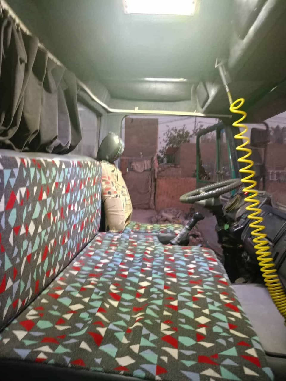 بيع مستعجل • شاحنة