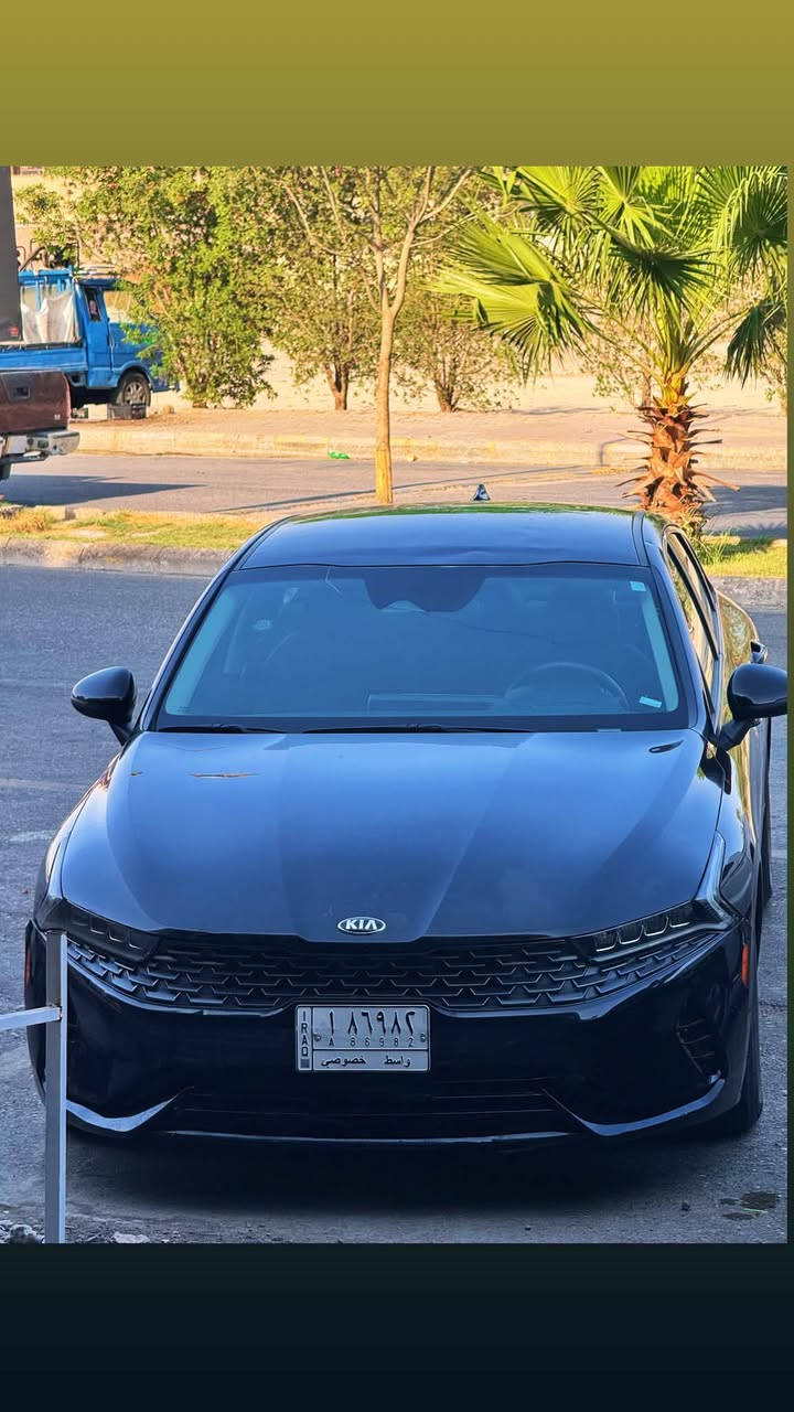 اعاده النشر بسبب الوعود الكاذبه. 
يخوي مو شراي لا تعبني ولا ضل تعامل 

للبيع: Kia K5 موديل 2021 (فئة LXS) فول ماعده  البانوراما وارد امريكي  رقم واسط معوقين اقل سنه وصير حره حتدثها قبق جنطه فقط ومبدل وكاله من الشركه  مكانها واسط نعمانيه السياره مكفوله ماعده الجنطه مبدله صور الحادث بلمنشور

السعر 120 وبيها  مجال للشرايه 

او مراوس بسياره عاليه. او جارجر 
🚗 المواصفات الأساسية:
 المحرك: 1.6 لتر تيربو (نشط وقوي واقتصادي بنفس الوقت)، بقوة 180 حصان.
 ناقل الحركة: أوتوماتيك بـ 8 سرعات لراحة القيادة وسلاسة الغيارات.
 نظام الدفع: دفع أمامي (FWD).
🛡️ أنظمة الأمان والراحة:
 نظام الحفاظ على المسار والتحذير من الاصطدام الأمامي.
 نظام مراقبة النقطة العمياء والتنبيه عند الرجوع للخلف.
 شاشة لمس قياس 8 إنش تدعم Apple CarPlay و Android Auto.
 مقاعد قماش مريحة جداً مع تكييف ممتاز وفتحات تهوية خلفية.
 أنظمة قيادة متعددة لتناسب كل الطرق.
✨ حالة السيارة: السيارة نظيفة وجاهزة للاستخدام وما بيها أي نقص.
📞 للاتصال والاستفسار:
يرجى التواصل على الرقم: [***********] أو عبر مراسلة الصفحة.
