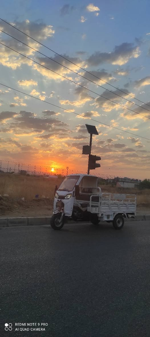 سێتایە دەبل ئەکسل
مەکینە200تە کەپسە
بۆدی2مەترە سپێری دانەگریاوە 
مۆدێل2025
شاشە ئایپات کامێرەی بەگ
*********** أربيل, العراق
