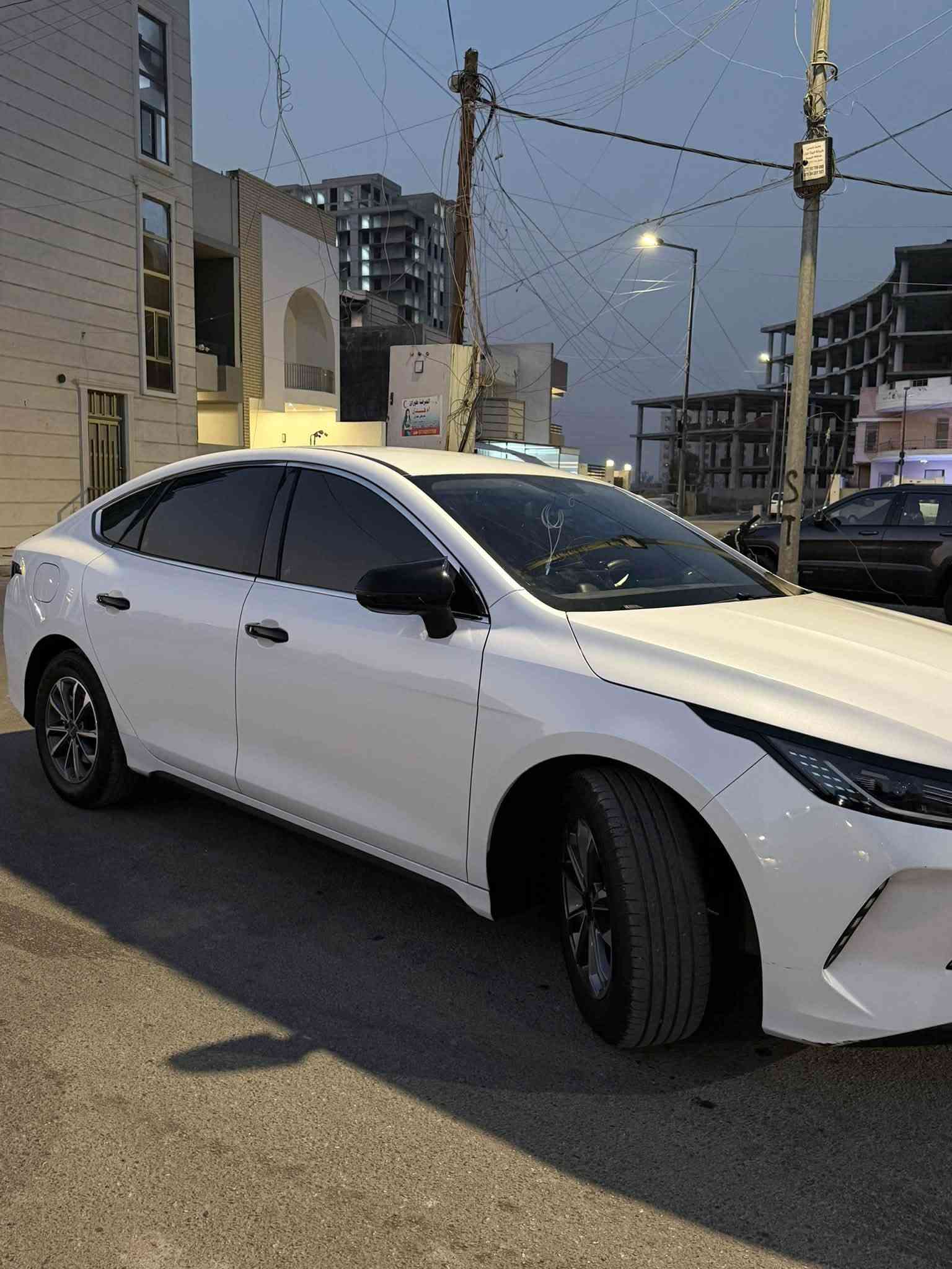 دستروير للبيع ماشيه 40الف كيلو مملعوب بل عداد حقيقي بيها ضربة باب السايق راجعه بارد خفيفه وجاملغ بي pdr رقم اربيل مضلل رسمي 80‎%‎ بيها لدات داخليه برمجة كاملة دود لانشر كامرة داش كام سيارة معتني بيها حيل استخدام شخصي السعر 20.500.000 بيها مجال 
للتواصل ***********
السيارة اربيل تحويل ثاني يوم مضلل رسمي 80‎%‎
