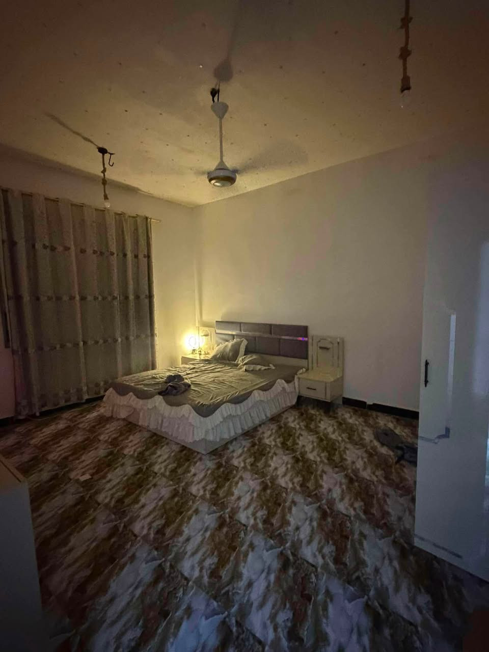 بيت للبيع🔥في منطقة شفتة طابو زراعي 😍بمساحة 200م خدمات كاملة ✅

البيت بناء سنة 2020 كامل وبدون نقص جاهز للسكن 🔥

الدار يتكون من 4 غرف نوم 🛏️ وصالات عدد 2✅

واستقبال 🔥ومطبخ حار بارد وصحيات عدد 3

فرصه مميزة للسكن والاستثمار

شركة آشور للتسويق العقاري 
***********
