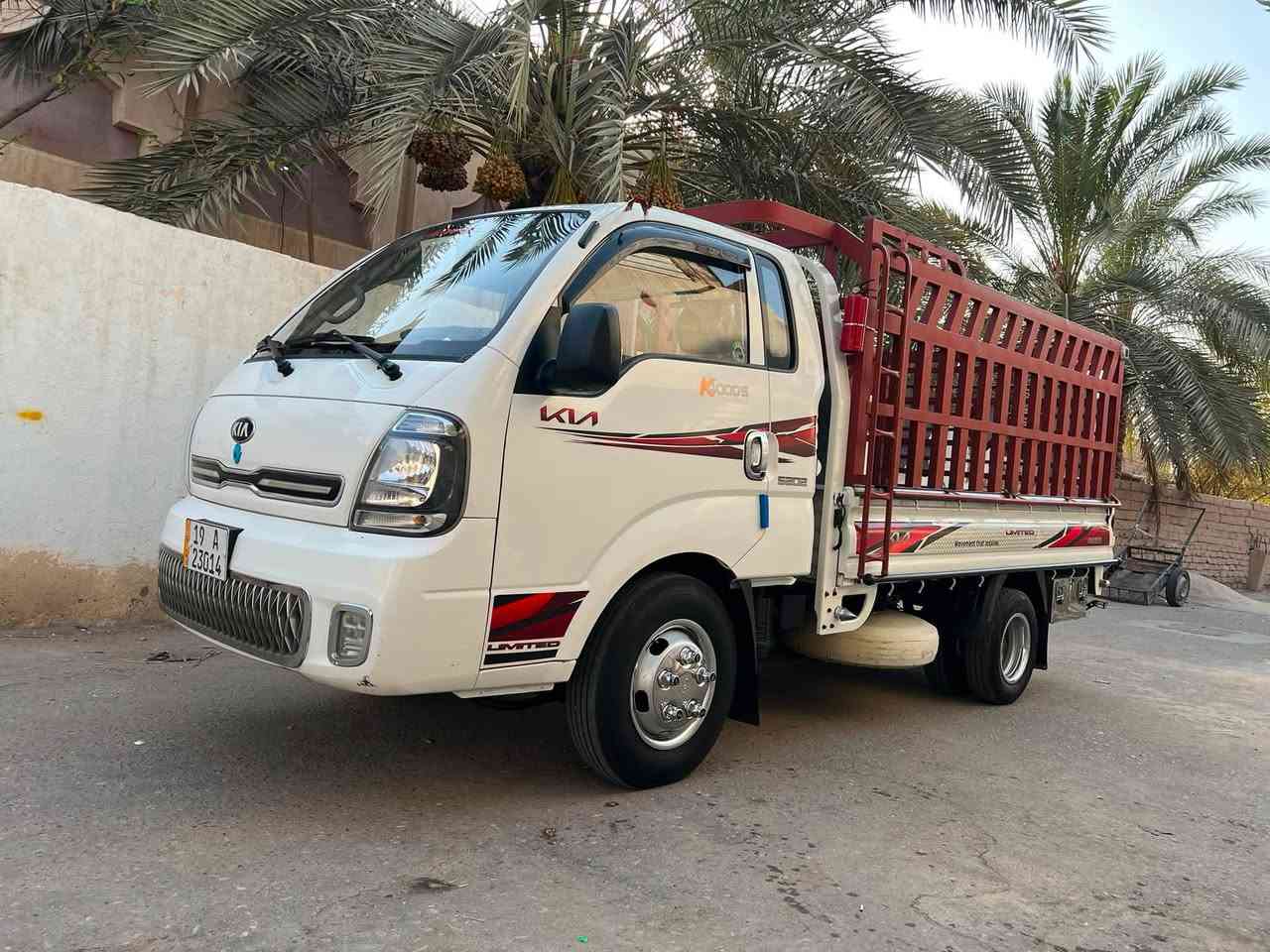 ‏فحل للبيع مقفول كفالة عامة تاير محور 14 سدد 27 كأنكم محور ما ناقصها شيء السيارة مقفول عامة مكان السيارة بصره قضاء المدينة٠ صفر￼*********** رقم الهاتف￼
