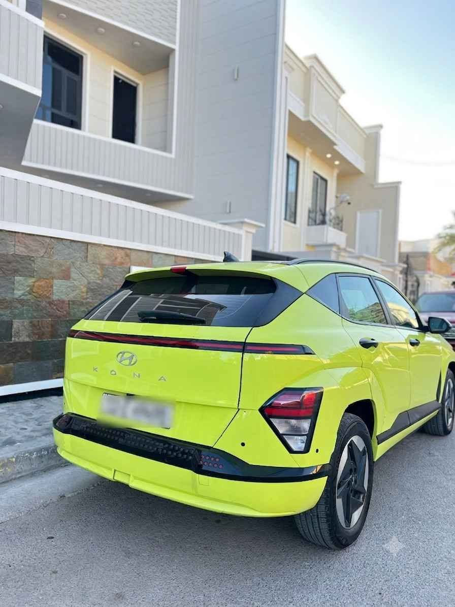 الشحنه الكاملة تمشي 450  الى 550 كيلو 
مواصفاتها نص فول 
هيترات بالكشن داخل اوف وايت 
رادات امامي وخلفي وسياقة ذاتية وتحديد مسار
شاشه كبيره ومتصلة
حجم البطارية 64 كيلو واط
السيارة جديدة وحادثها فقط قبغ جنطة بدون ايرباك بدون دواخل بدون اي مسج 
رقم بغداد تحويل مباشر
مكانها بغداد . وسعرها 165
*********** بغداد, العراق
