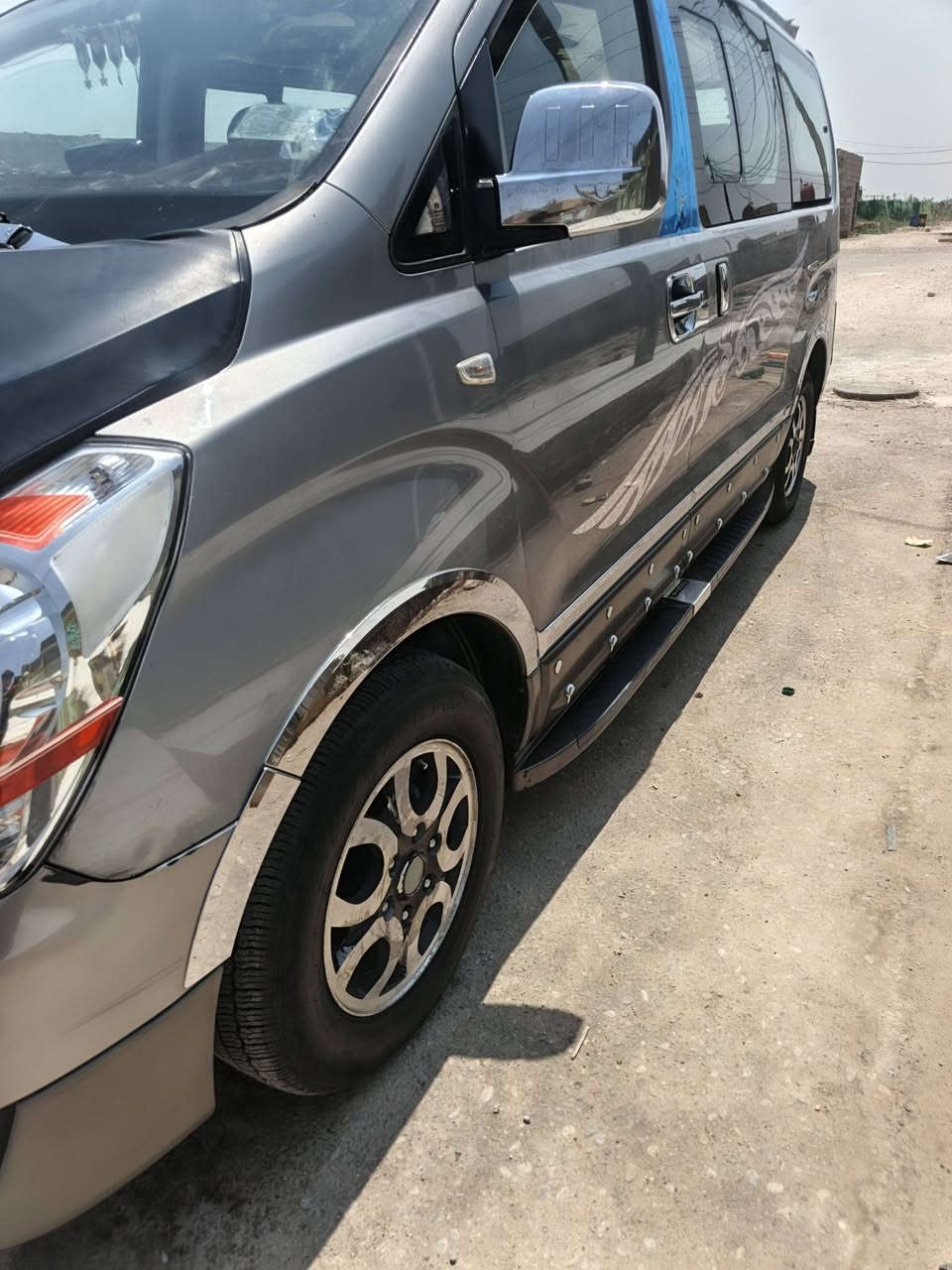ستاركس للبيع موديل11اصل مكينه سبعه أوتو ماتيك حداديه تخم تايرات مكان ميسان المشرح السعر 155وبيها مجال ***********
