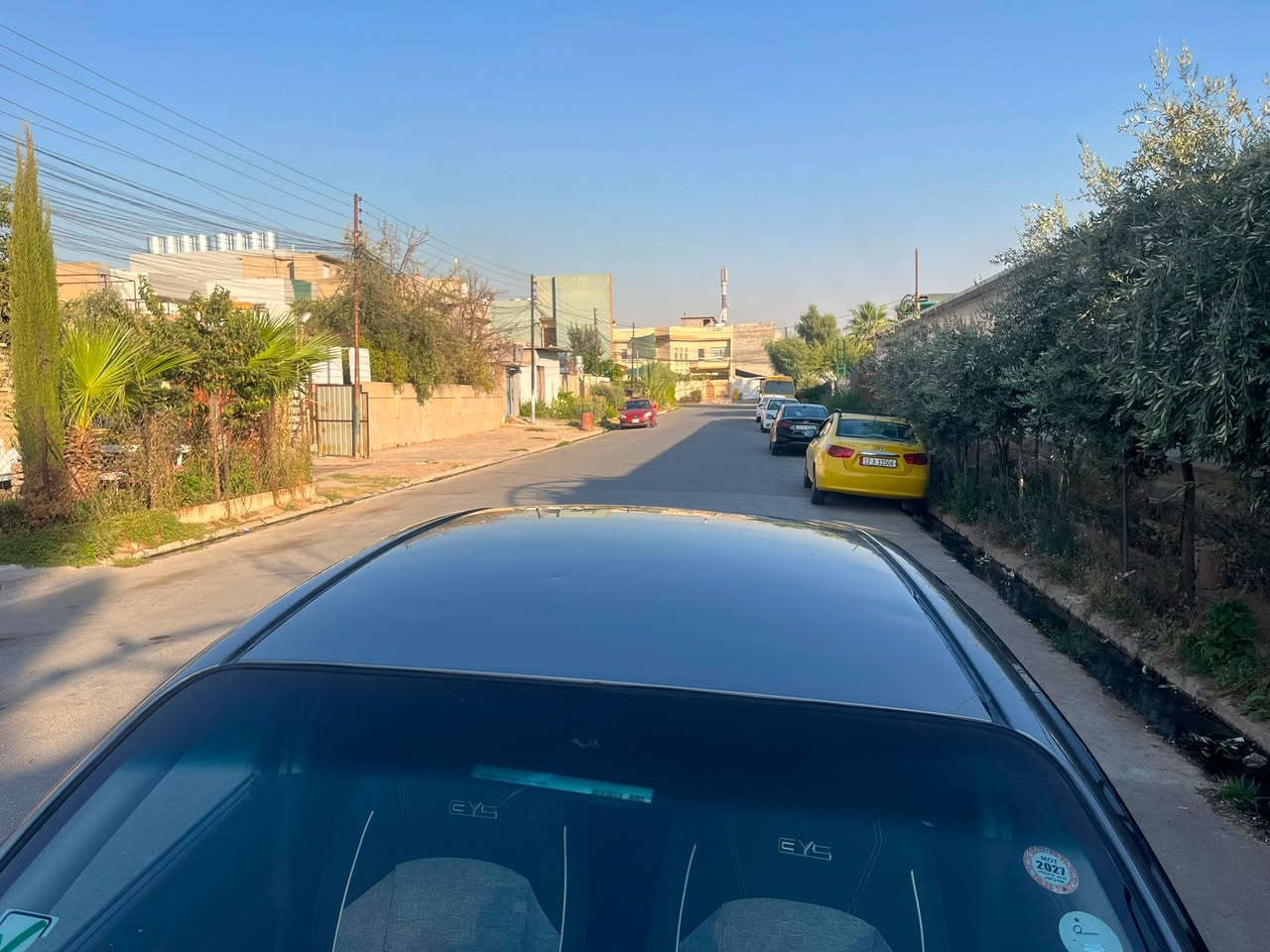 اڤيو ٢٠٠٩ لون رصاصي 
محرك جديد ما مفتوح شرط لا صرف ولا نفخ 
كير بس قرا بالنمره الثانيه 
داخل نظيف ما بي شي 
ظخم جديد 
تايرات جديده 
ما بيها صبغ 
هزه جديدة 
شرط التحويل***********وتساب
