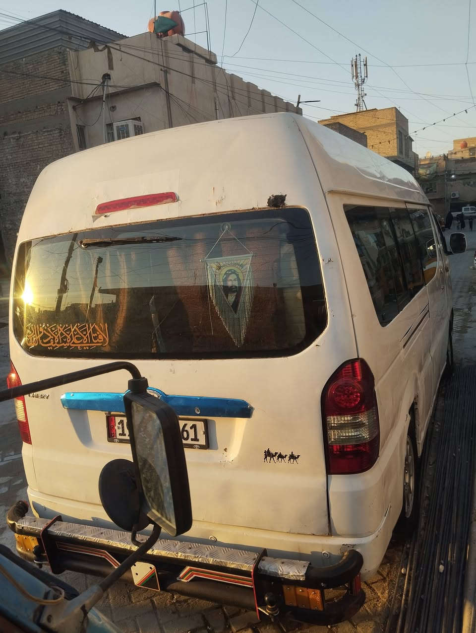 السلام عليكم عندي شيري للبيع موديل 13 رقمها كربلاء تبريد شغال حداديه نظافه مكينه 3000  مكاني بغداد سعر 80 وبيها مجال وهذا رقمي ***********
