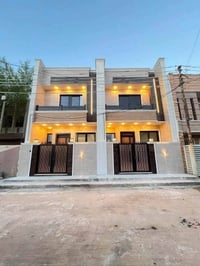 دورين • ١٠٠م • الرفاق الاولى