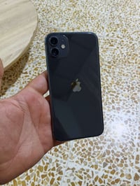 ايفون ١١ • ٦٤ • بطارية ١٠٠