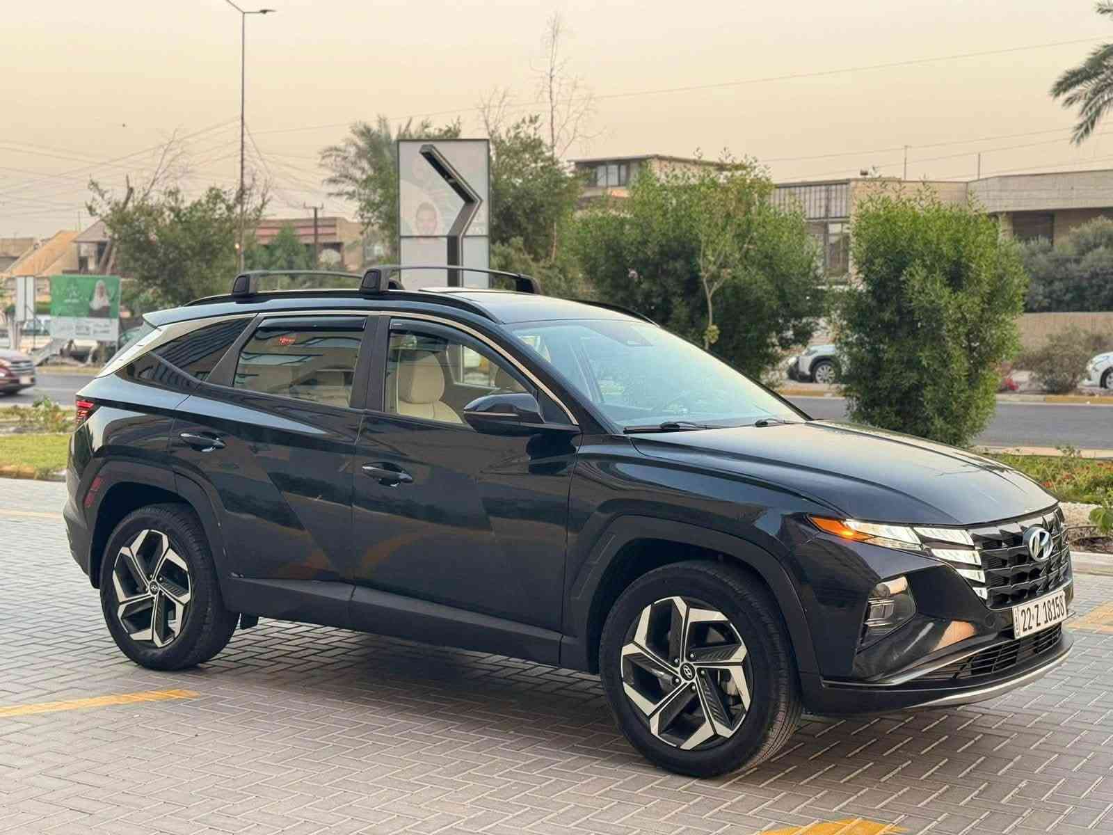 سلام عليكم توكسان 2023 ضرر باب وجاملغ وبيه ملاحضات بصيطه بدون ايرباك بدون دواخل بجم سليم ماشيه 14 الف فول مواصفات للاستفسار ***********
