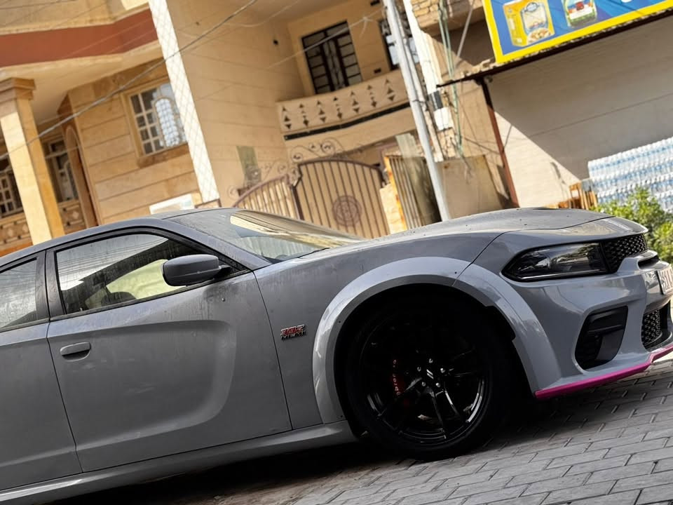 جارجر 2022 وايد بدي سكات باك SRT 6.4لون سموك ماشية 20 mi
ضررهة جاملغ مبدل نفس اللون بيهة مكان صبغ اسفل الجاملغ  فول مواصفات سلايد داخل احمر كزوز CARVEN شوتة AFR الاستفسار الاتصال بالرقم ***********
