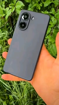 جهازPOCO X7PROالسعر 500وبي مجال شريحه وحده وكاله الجهاز بي فقط شخط ب ا...
