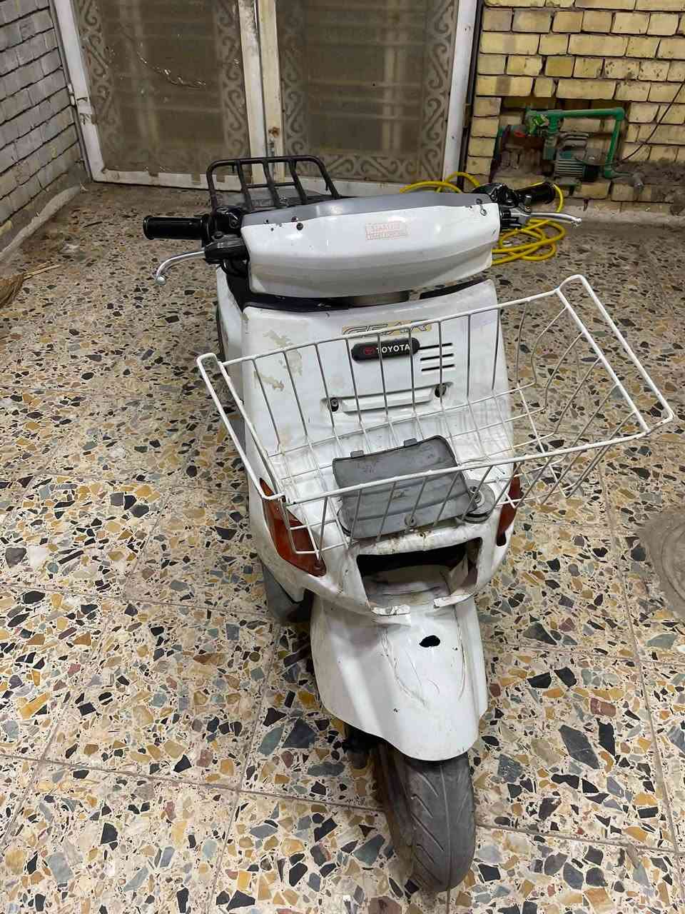 السلام عليكم دراجه بيكم مرتبه مكينه نضيفه
كلشي بلادي بيها حتى الصالصنه عوزها بس شوته ولايت امامي ب 250 وبيها مجال مكاني العبيدي قرب البانزين خانه رقمي 
***********
