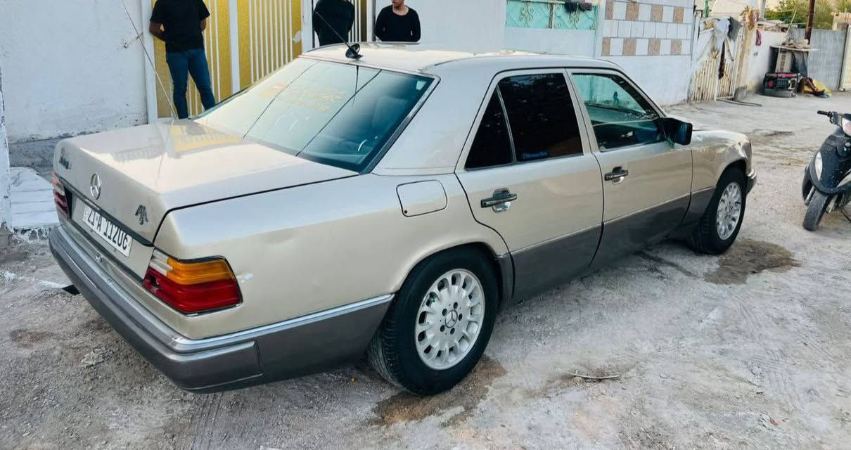 دب للبيع أو مراوس 
موديل ١٩٨٥
مكينه وكير بطة ففتي ٣٠٠٠
مكينه وكير كفالة جدد
تخم تاير جديد 
قطرة خياس ما بيها
مصبوغة عام جمالية 
مكفولة من الضربة والكصه
رقم شمالي سنويه ٢٠٢٩  وكالة عامه إني احولك
سيارة ما عايزة برغي 
بيع ومراوس ٤٠ 
العنوان : بابل 
الرقم : ***********
