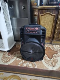 أم بي ثري • حجم كبير • صوت عالي