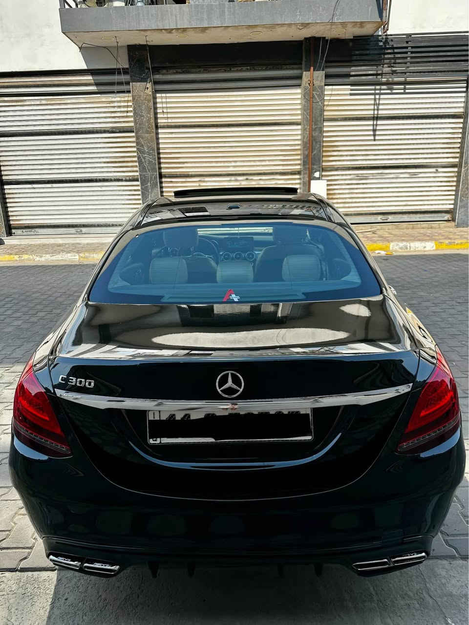 السلام عليكم 

للبيع  او مراوس حسب قناعه 

مرسيدس C300 🐎

 وارد أمريكي الموديل: 2021

السيارة مغلفة بالكامل PPF

📍مرقم بغداد وبسمي 

 • المواصفات:

 • فتحة سقف 

 • خمس كاميرات

 • رادارات محيطيه

 • اللون الخارجي: اسود

 • الداخلية: كريمي 

 • ماشية:52 

 • محرك 4 سلندر تيربو – اقتصادي وقوي

 • بصمة أبواب

 • تسخين كراسي أمامية

 • شحن وايرلس 

 • انطمة قيادة (eco,comfort,sport,sport+,individual)

 • نظام حفظ وضعيات الكراسي (Memory Seats)

 • كراسي كهرباء

 • مرايات كهربائية تطوي

 • رادار بالمري

 • ستيرن تدفئة

 • تحكم ستيرن وقيادة ذاتية

 • شاشة كبيرة  

 • نظام ملاحة (Navigation)

‏ • Apple CarPlay & Android Auto

 • نظام صوتي Burmester

 • إنارة داخلية ملونة (Ambient Lighting)

 • نظام مراقبة النقطة العمياء

 • رادار أمامي – تنبيه تصادم

 • نظام تتبع المسار / تنبيه الخروج من المسار

 • كاميرات 360 درجة + حساسات أمامية وخلفية

 • كشافات LED أصلية

 • تبديل ناعم – كير قوي

 • السيارة نظيفة كلش

 • حادث (جاملغ خلفي وحافت باب بدون دواخل بدون ايرباك سياره بيها قطعه صبغ فقط وقطعتين تبديل نفس لون 

* مكان السيارة بغداد 

•رايدها 237 وبيها مجال بسيط

* للاستفسار: *********** بغداد, العراق
