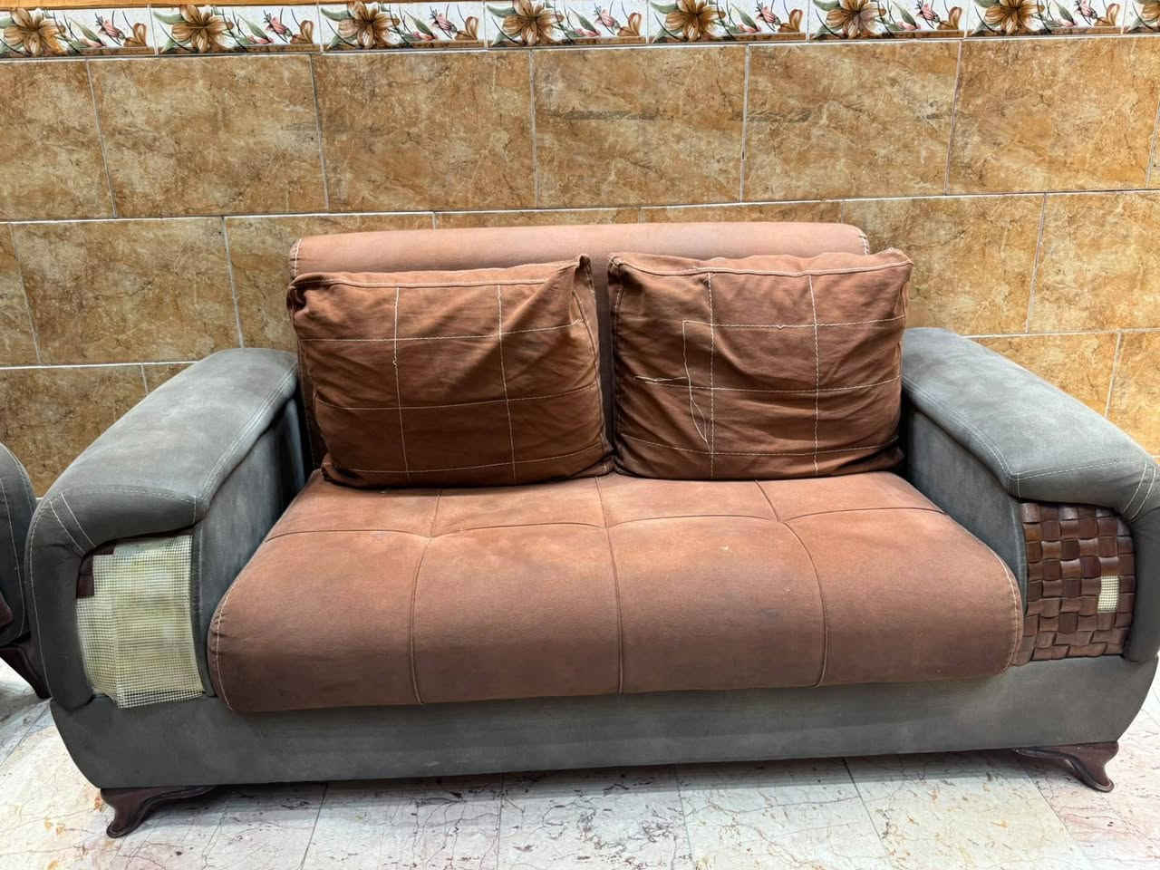 غراض للبيع بغداد
للاستفسار الاتصال على الرقم
***********

نص مكتوب في الصور:
- أنت ١٤ سبتمبر، ١٢:٠١ م
- أنت ١٤ سبتمبر، ١٢:٠١ م رد
- 1 صور
- السوق المفتوح
- OpenSooq
- دردش
- 077000225XX
- 76
- ١:٥٠
- أنت
- ٥ صور • الاثنين
- ١٢:٠٢ م
- ٧٦
- ١٤ سبتمبر، ١٢:٠٢ م
- رد