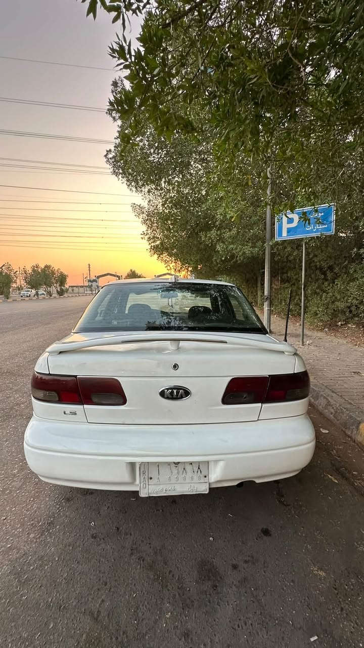 السلام عليكم كيا سيفيا للبيع موديل 1996 مكينة وكير جاهزات مكينه مفتوح كير عادي تبريد شغال خير من الله دوشمه جديده حداديه جديده تايرات نضاف السيارة مصبوغة حزام للجمالية السيارة باسمي تحويل مباشر رقم السيارة بابل مكان السيارة النجف السعر 37 وبيه مجال 
للتواصل  هذا الرقم 

***********  بي واتساب

