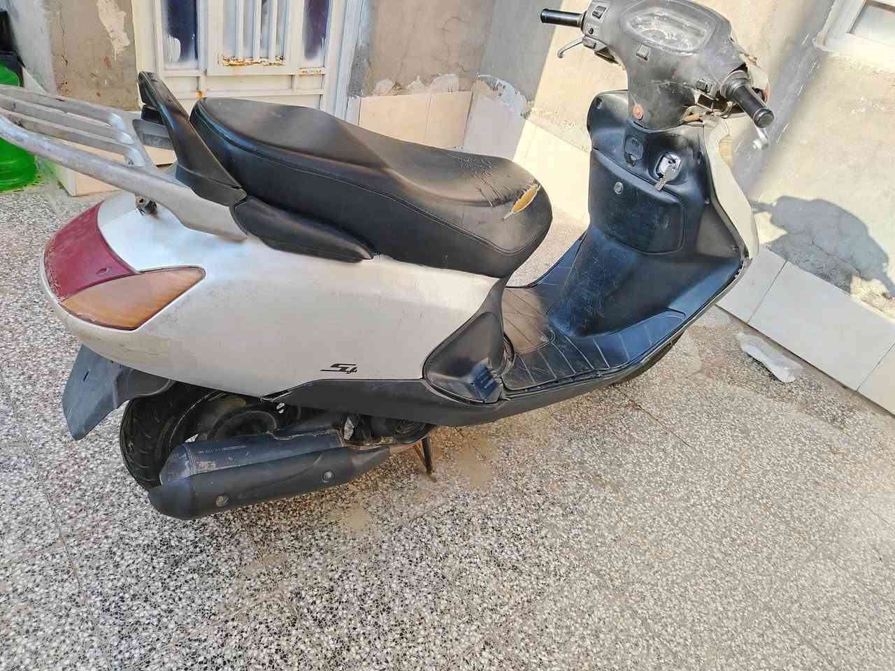 سبيسي ياباني
دراجه تجفيت جديد محرك ناعم سلف هندر
المكان الفلاحية قرب المسبح سعر 400
***********
