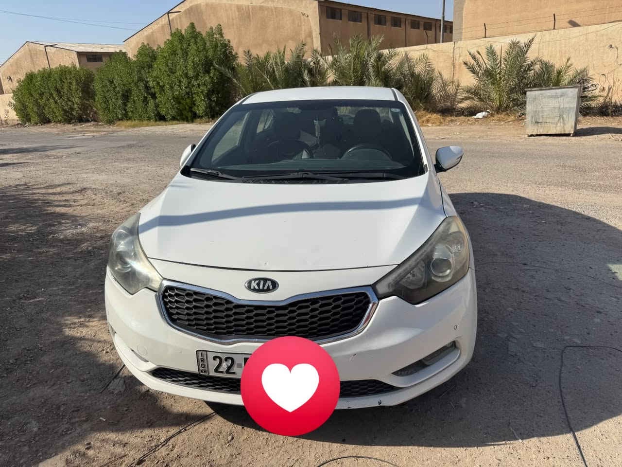 سيراتو 2014
خليجي مكينه 1600. دوش 
ماشيه 250 
بيها صبغ  صندوك وجاملغ 2 خلفيه 
وباب 
سعر 98 ورقة 
***********
بغداد زيونة
