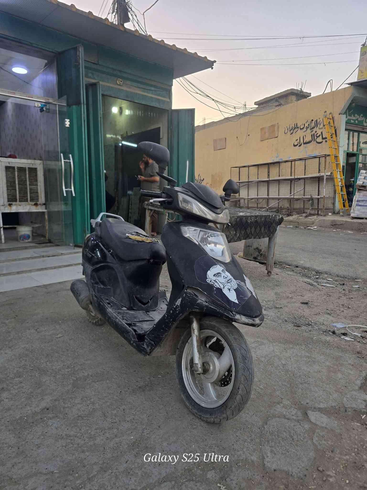 للبيع
عوزهى ترتيب 
ب250 وبيهى مجال 
مكان بغداد المعامل 
***********
