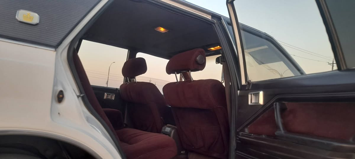 سوبر موديل  ١٩٨٤ محركه كيرتماتيك بطه ٢٥٠٠ / بدون ظرر بدون دواخل صبغ مكان بصيط رقم نينوى دولي جديد سنويه جديده شرط تحويل تبريد قطعتين  + ثلاجه  تدفيه شقل  طخم جديد تايرات ٥جديد  ويل كب اصلي ماشيه قليل شاشه كامره دوار  ليتات ليت شمسي قفل مركزي ريموند اسويج تحكمت ٤جام كهربائي شقل  سياره بعدها بلادي ابيع اروس حسب القناعه حديث سعر  ٦٠ مكان سياره موصل حي فلسطين خابر *********** ***********//// للهم صلي وسلم على نبينا محمد وعلى آله وصحبه أجمعين
