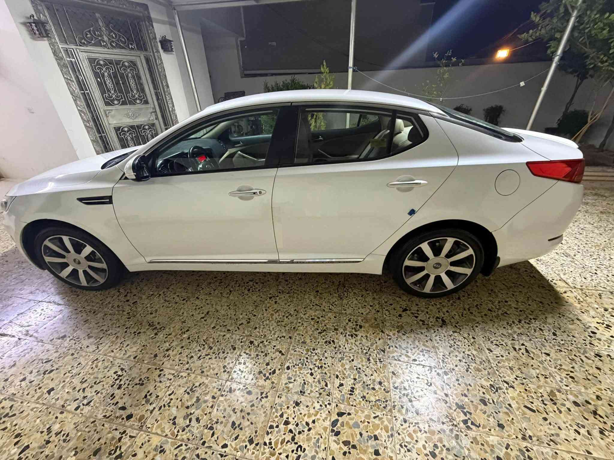 السلام عليكم للبيع كيا أوبتما موديل 2013 خليجي فول موصفات
محرك 2400 دوش المرغوب بلادي مامفتوح شرط كير شرط بلادي
رقم صلاح الدين مميز باسمنا
سنويه جديده 2030
داخل لونين المرغوب
تبريد ثلج تدفئه شغاله 
صدر خلفي امامي جديد
تخم تاير جديد
تبريد قطعتين 
شفتات ستيرن
بصمة ابواب وتشغيل
تحكم ستيرن جهتين 
دشبول كادنزه
كشنات جلد
دبل صالنصه
٥ ويل كب
ماشيه 183 حقيقي
السياره بيه مكان صبغ اثر شخط مثل ما موضح بل سونار الباقي مكفول
مري شفط اشاير بل مري
مكاني تكريت القادسيه
السعر 113 مجال قليل جدا
***********
***********

