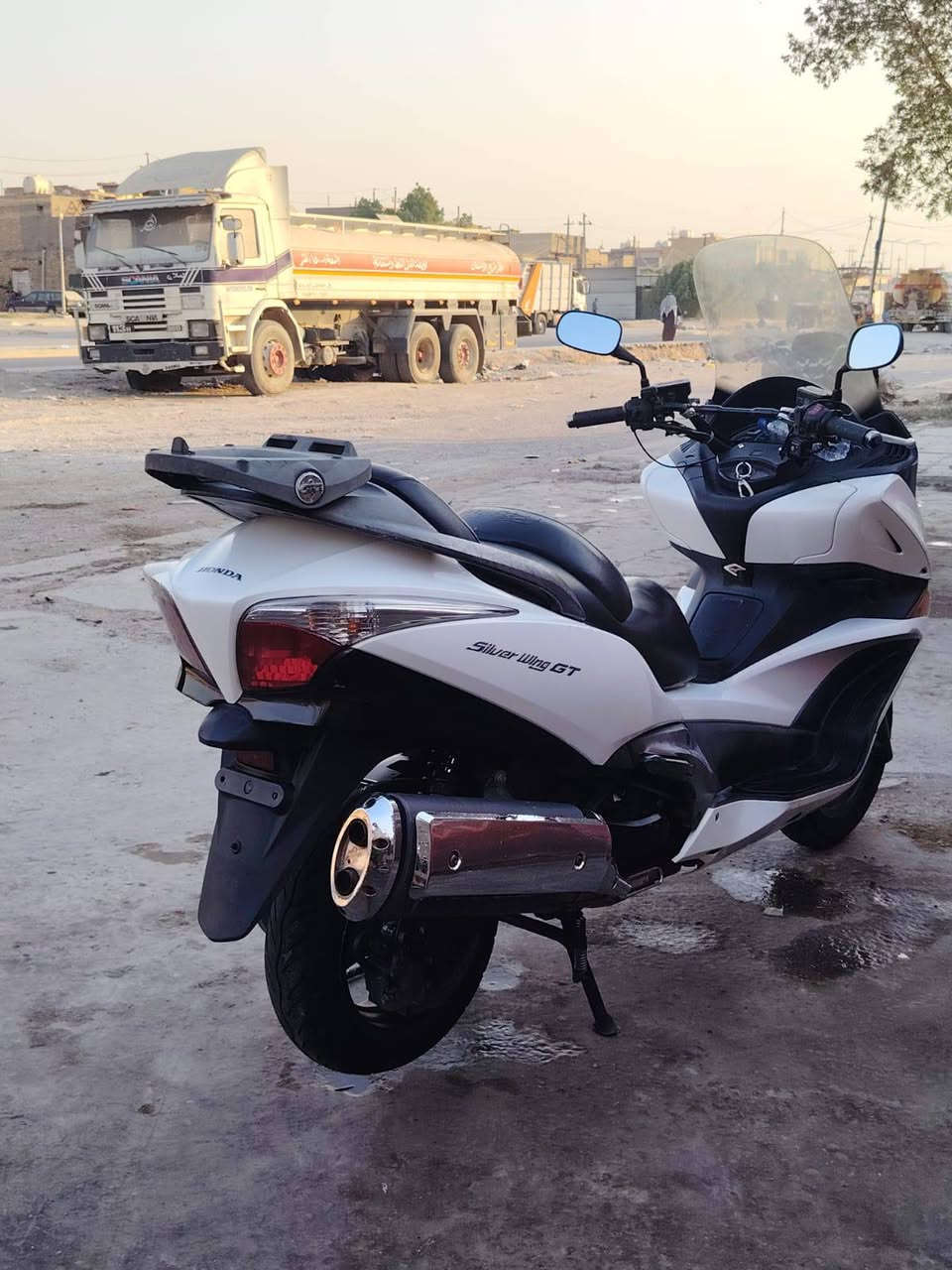 سلام عليكم من رخصت شركت ادمن دراجه سلفر 400 جيتي مكفواله كفاله عمه مال ربه دراجه جيب وياك فيتر وتعال مكفواله كفر ومكينه كلواب ما نقصه حساس ستان شغال تتفه بدأت شقاله مكان بغداد المدينه الصدر السعر خابر وتدالل ***********
