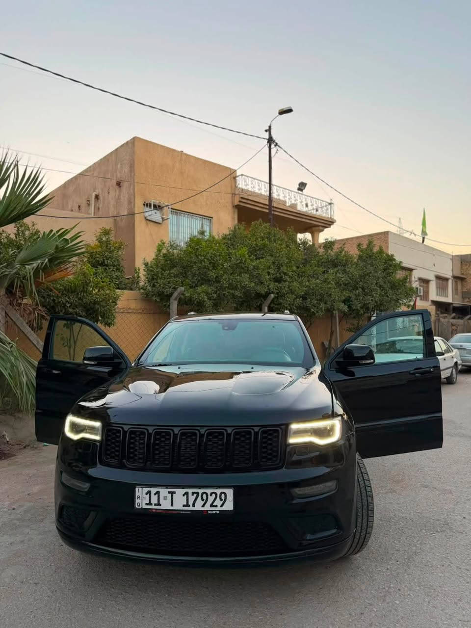 جيب 2020 معلايه 2022 ماشي بمعاملته دا ارجعه اصل رقم بغداد بأسمي 
لمتيد X 
ماشيه 93 الف ميل 
مكينه 3600
حادثه موضح بلصور جاملغ وبنيد سطحيات بدون اي دواخل شاصي لغد كفاله 
موصفات فول الفول 
رادار امامي 
بنوراما سلايد 
كشنات تدفئه تبريد حتى الخلفي
كشنات ثنينهم كهرباء
بنيد ابو الفتحه بلادي مالت X 
خزن ميموري كشن السايق 
رادار مري مري قلاب اشاير مري ترحيب مري 
جنطه كهرباء 
ماوس فورويل 
انظمه قياده 
ستيران كهرباء + تدفئه 
كير مكينه حداديه تبريد كلهن كفاله عامه 
استخدام شخصي اي نقص مابيه تخم تايرات جديد باتري جديد 
مكاني بابل 
السعر 198 بيه مجال بدون مرارس 
***********
