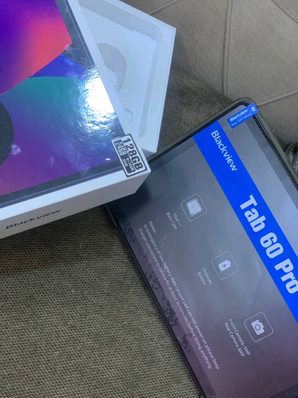 Tap60proجديد مستعمل اقل السنه صوره حديثه قبل يومين  بدون شاحنه مع الباكيت والكفر  سعره200وبي مجال  ضمان نضيف أي شخطه بالشاشه مابي مكاني الدوره شارع60فرع مطعم سندرلا أي استفسار  على الواتساب***********ماستقبل اتصال فقط مراسله