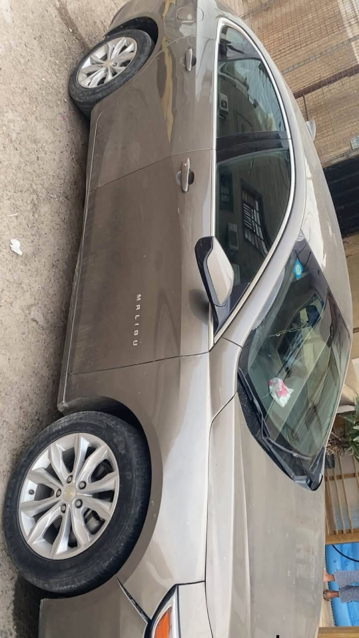 السعر 30 ورقه عنوان حي الجهاد 
ماليبو  ٢٠٢٠ للبيع 
التفاصيل الاتصال على الرقم 
+964 771 602 0946
