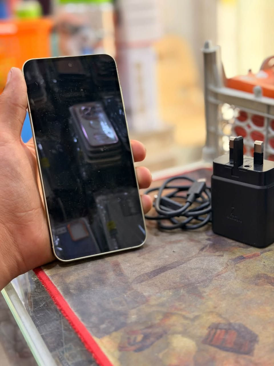 📱 Samsung A55 للبيع

✨ جهاز نظيف جداً ونضيف على شرط
🔒 مامفتوح نهائياً
🛡️ مكفول + قابل للفحص والضمان
⚡ يجي وياه الشاحن الأصلي 45W
💾 الذاكرة: 256GB
🧠 الرام: 8GB

📍 العنوان: النجف
📞 للاستفسار: ***********
