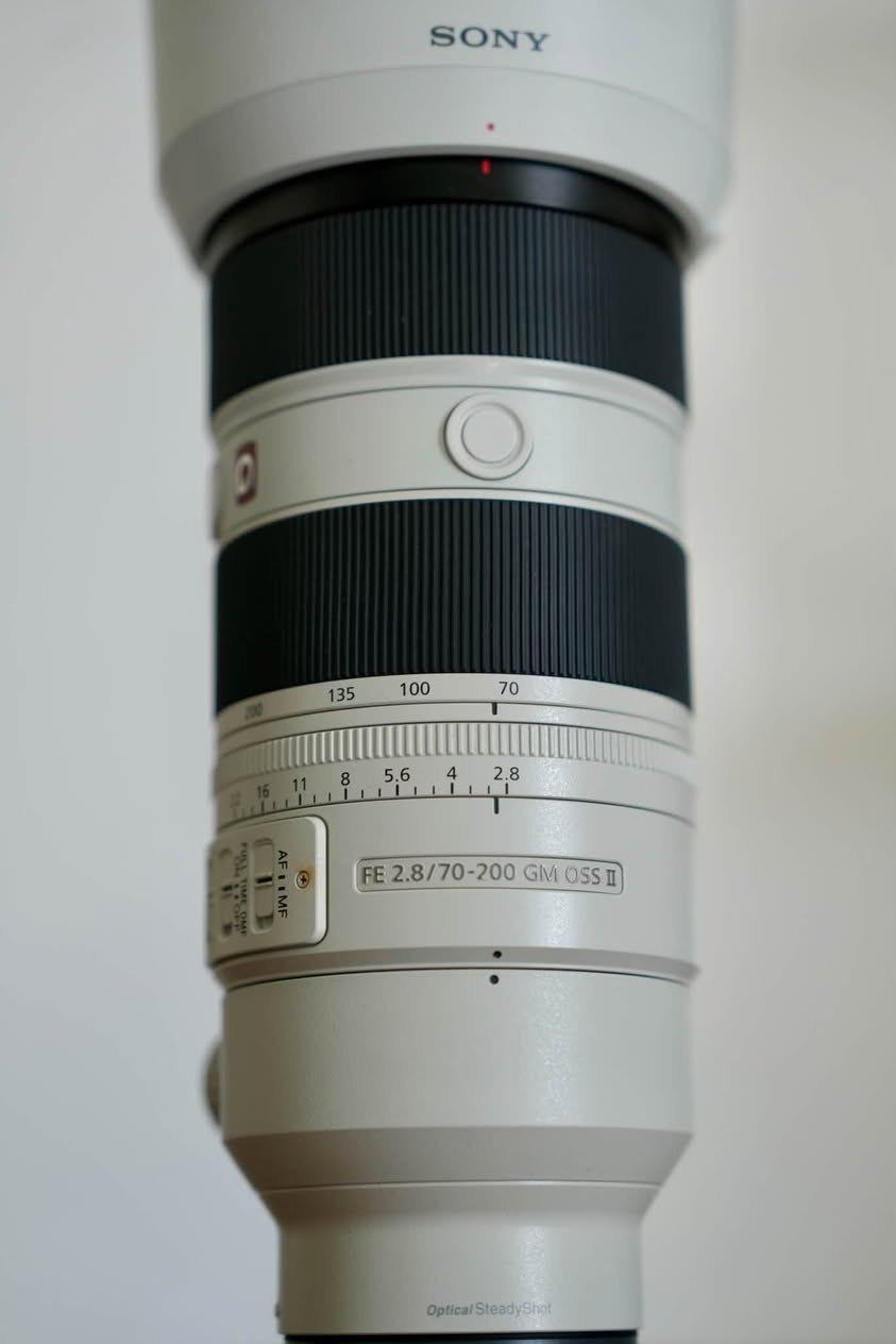 عدسة سوني 70-200 • فتحة F2.8 • كاميرا سوني R4