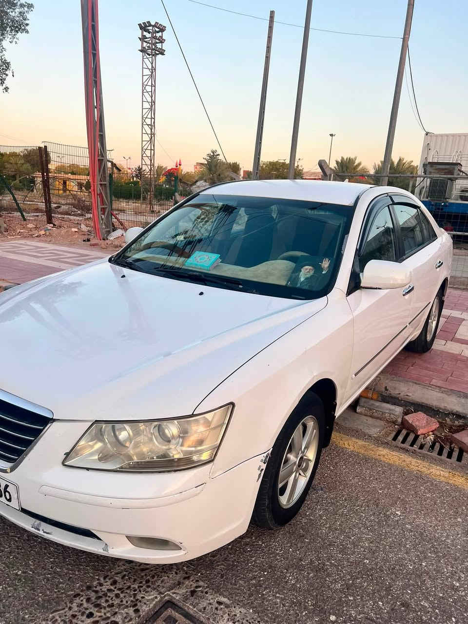 سلام عليكم
سوناتا 2009 خليجي 
مكينتها 2400 اربع حساسات السيارة مصبوغة حزام ضربتها الجمالغ الخلفي عكس السايق وبيها طخات بسيطة السيارة سنوية لل 2027 باسمي نجف تبريدها ما اعرف مشكلتة ساعه بارد وساعه لا السيارة جاهزة واذا مراوس حسب القناعه 
       السيارة سعرها 97 وبيها مجال بسيط حگ الجية 
الرقم ***********
