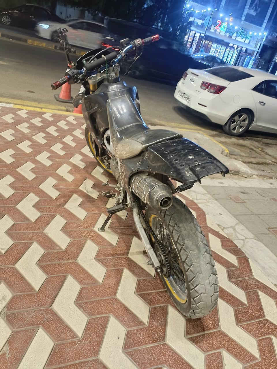 قفاز هيسونك للبيع دراجة كاملة مكملة مابيها نقص او مراوس crx اذا بيع 750 وبيها مجال رقم *********** متواجد واتساب
