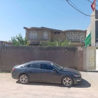 دار ٤٠٠ م للبيع الموقع شارع الفلل خلف بيت الشيخ البهادلي بيع او مراوس ...