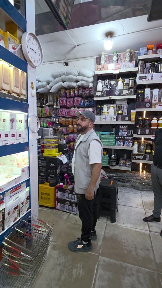 #مجمع العروض... للاتصال والاستفسار   ارقام المجمعات   ***********.المنزليه  *********** _______________ *********** رقم المفروشات  *********** ________________ ***********  منزلية *********** _________________ *********** غذائيه #العنوان بغداد الكريعات مجاور حسينية الزهراء نهاية شارع البلام

نص مكتوب في الصور:
- عرض خاص سبت تقاضة كف 2.000