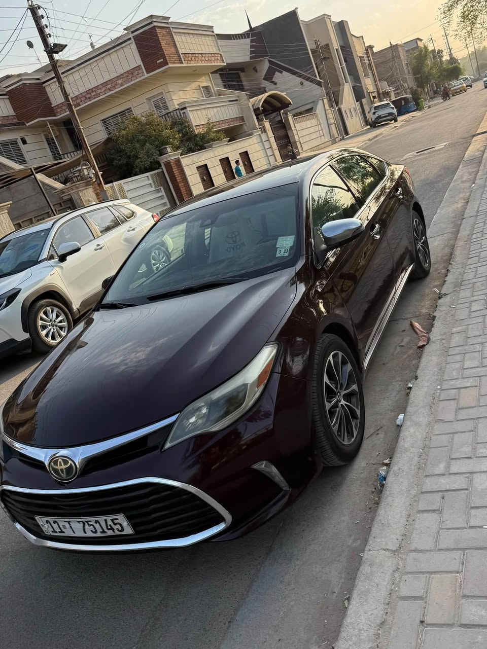 السلام عليكم
للبيع تويوتا افلون وارد امريكي 
موديل2018 فئهXLE
ماشيه 135
رقم بغداد سنويه ورقم جديد تحويل مباشر 
ضررها موضح بالصور بنيد وجاملغ بدون ايرباك 
مواصفاتها معروفه نص فول محرك 6 سلندر 
مكان السياره بغداد السعر 148
***********
