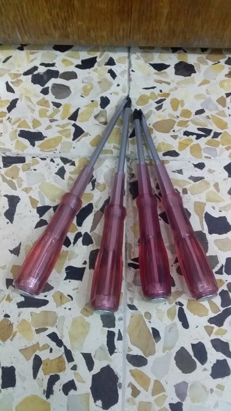 من رخصة الادمن. السلام عليكم عندي كاوية أنابيب جديدة ودرنفيسات أصلية ممغنطة جديدة وساعات جديدة وخلاط سنك نضيف جدا مستعمل قليل كلها بسعر مناسب ب ٥٠الف دينار قفل مكاني بغداد.الكريعات للتواصل على هذا الرقم ***********
