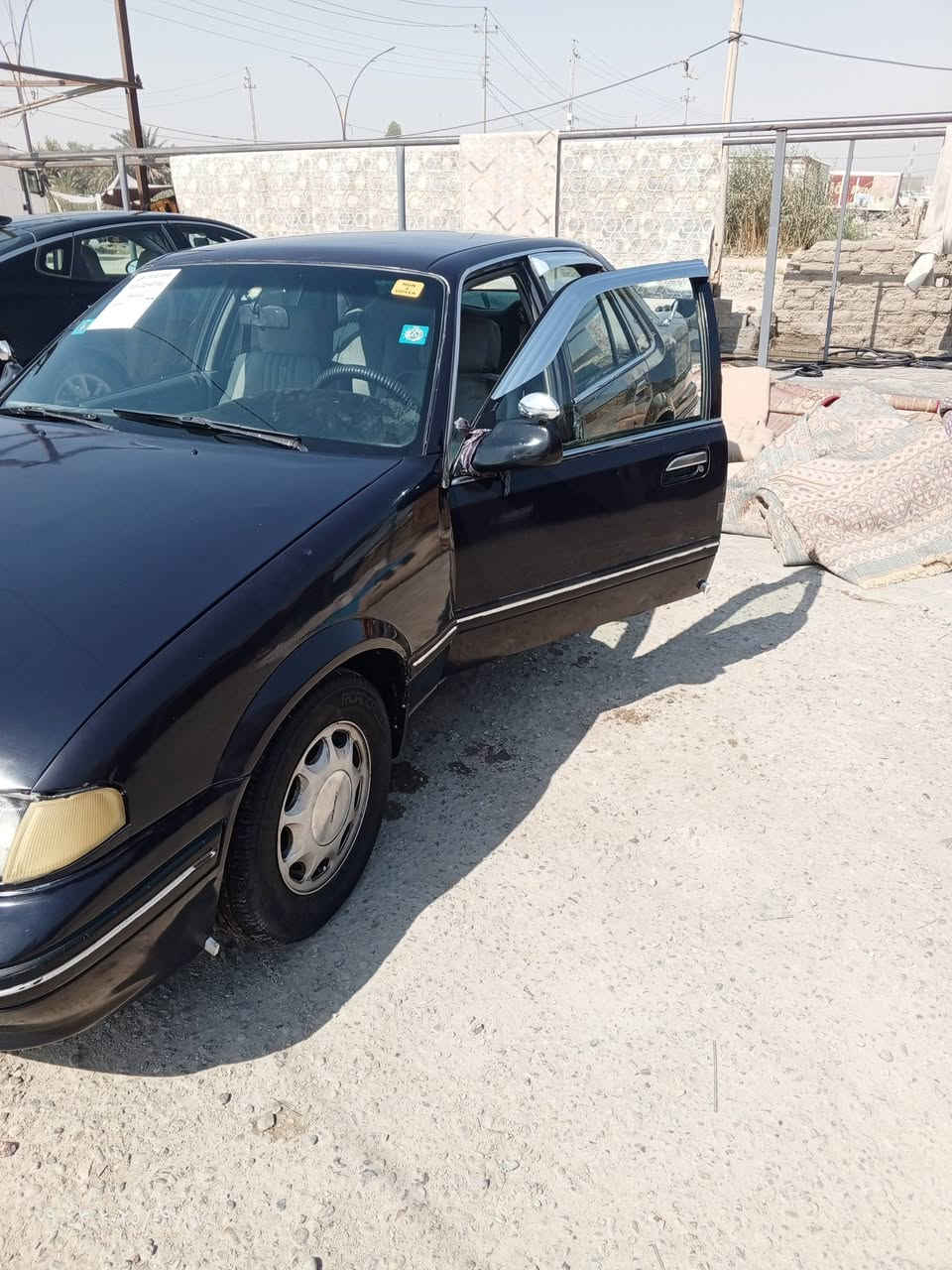 برنس موديل 93 اوتماتيك المحرك والكير جيد جداً  السيارة مصبوغه مكفول من الكص والكلبه بيها طخات بصيطه السعر 32 وبي مجال قليل المكان سماوه  .. *********** للتواصل وبيه واتساب

